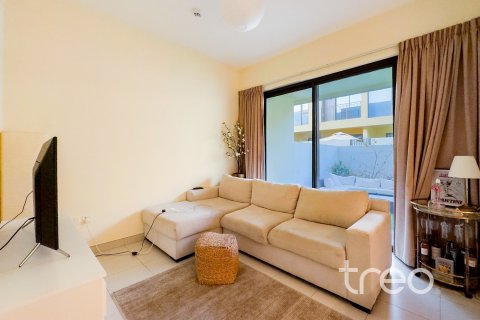 3 bedrooms Villa in EMAAR South, UAE No. 198970 16