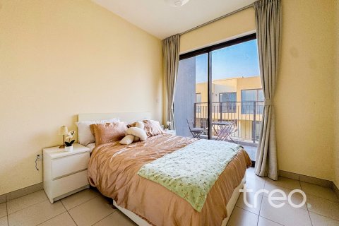 3 bedrooms Villa in EMAAR South, UAE No. 198970 6