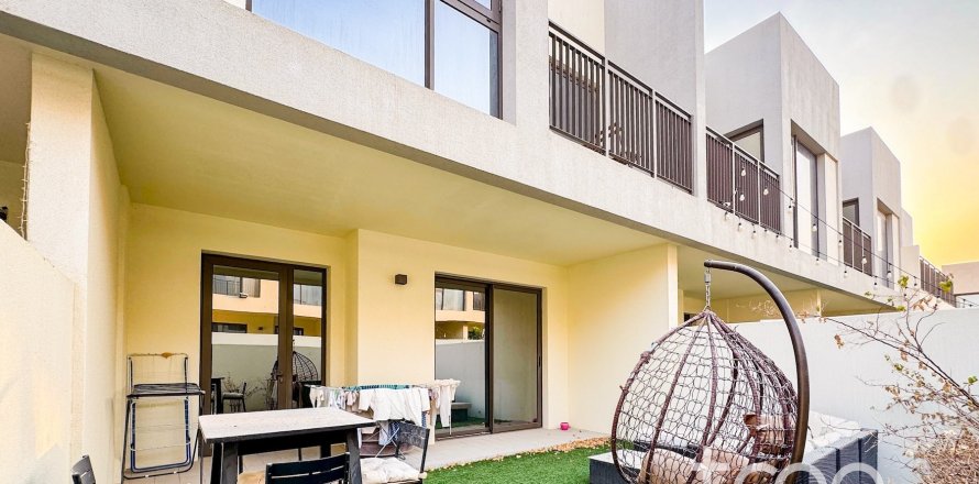 3 bedrooms Villa in EMAAR South, UAE No. 198970