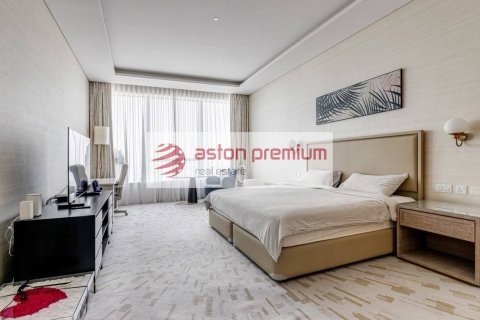 Studio Apartment in The Palm Tower, UAE No. 198966 10