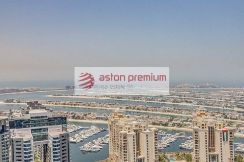 Studio Apartment in The Palm Tower, UAE No. 198966 3