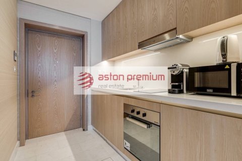 Studio Apartment in The Palm Tower, UAE No. 198966 12