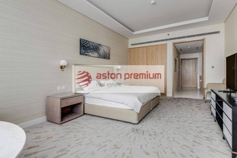 Studio Apartment in The Palm Tower, UAE No. 198966 9