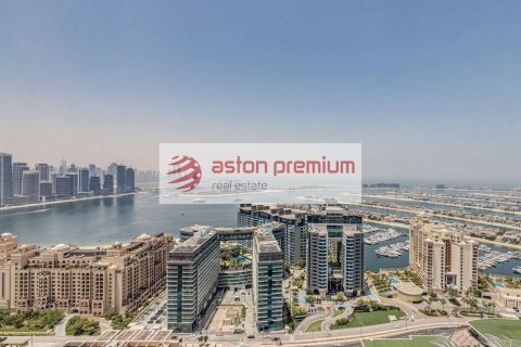 Studio Apartment in The Palm Tower, UAE No. 198966