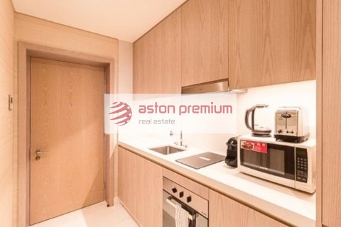 Studio Apartment in The Palm Tower, UAE No. 198971 19