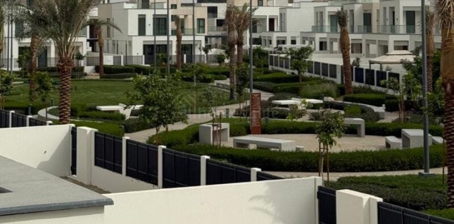 Вилла с 4 спальнями в Arabian Ranches 3, ОАЭ №146387