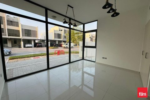 6 bedrooms Villa in Dubai, UAE No. 142757 4