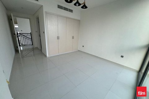 6 bedrooms Villa in Dubai, UAE No. 142757 5