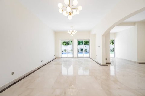 Villa de 5 chambres  No. 114282 25