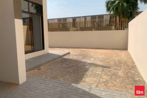 4 bedrooms Townhouse in Dubai, UAE No. 165095 3