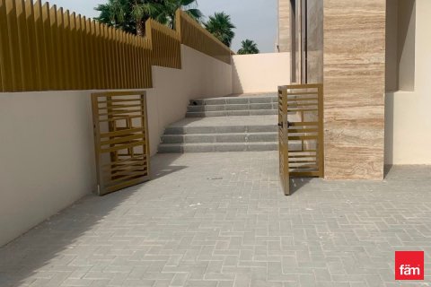 4 bedrooms Townhouse in Dubai, UAE No. 165095 12
