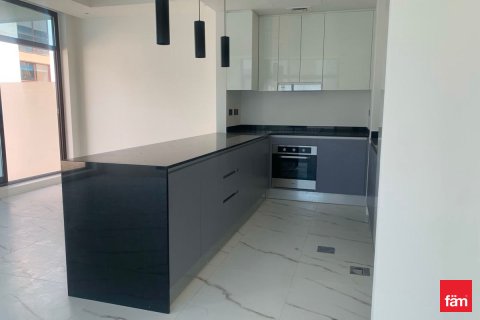 4 bedrooms Townhouse in Dubai, UAE No. 165095 4