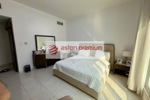 Villa de 4 dormitorios en Jumeirah Village Circle, UAE No. 188356 8