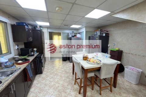 Villa de 4 dormitorios en Jumeirah Village Circle, UAE No. 188356 11