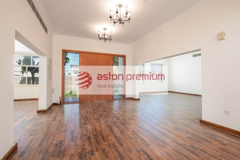5 bedrooms Villa in Al Barsha 2, UAE No. 188357 8