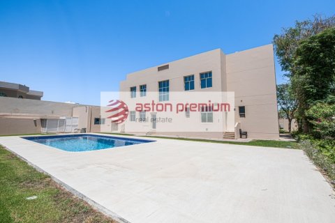 5 bedrooms Villa in Al Barsha 2, UAE No. 188357 4