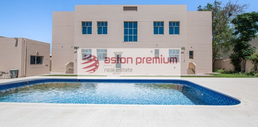 5 bedrooms Villa in Al Barsha 2, UAE No. 188357