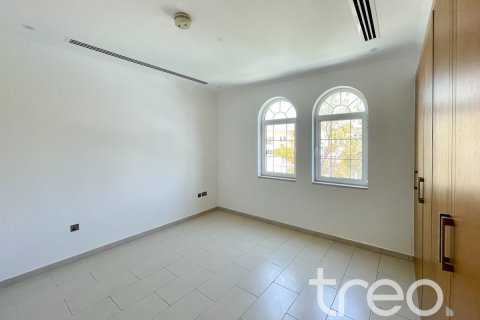 3 غرف نوم فيلا في Legacy, الإمارات العربية المتحدة رقم 188113 16