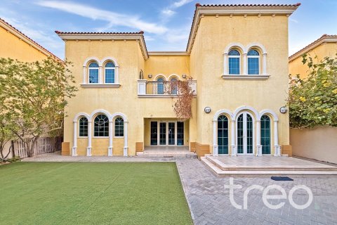 3 bedrooms Villa in Legacy, UAE No. 188113