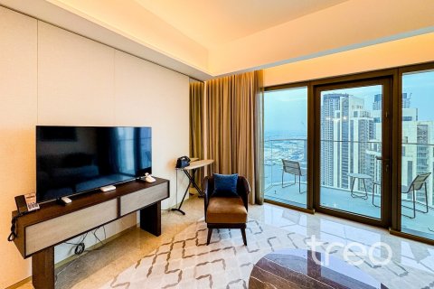 Квартира с 3 спальнями в Address Harbour Point, ОАЭ №188115 7