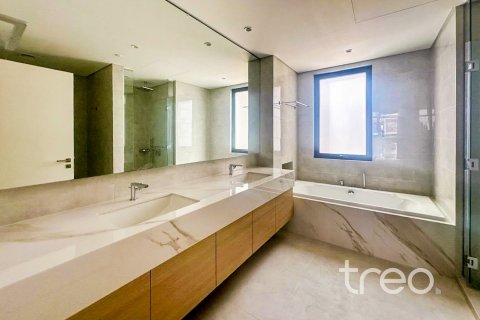 4 bedrooms Townhouse in Dubai, UAE No. 188114 12