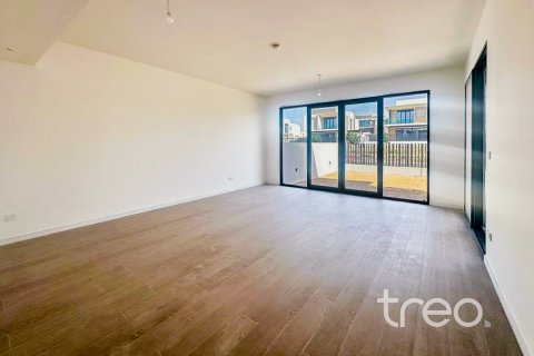 4 bedrooms Townhouse in Dubai, UAE No. 188114 3