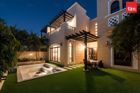 Таунхаус с 4 спальнями №126589 2