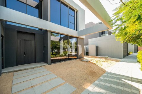 Villa de 5 dormitorios No. 113323 22