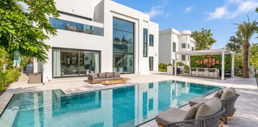 4 bedrooms Villa in Jumeirah Islands, UAE No. 210872