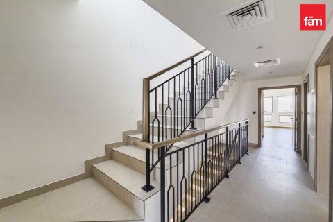 5 bedrooms Townhouse in Dubai, UAE No. 210869 8