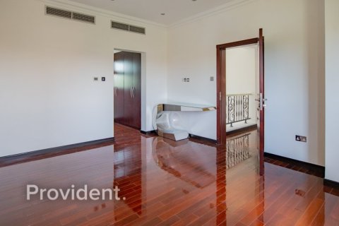 Villa de 4 dormitorios en Jumeirah Islands, UAE No. 2200 18