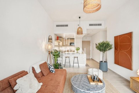 Квартира с 1 спальней в District 15, ОАЭ №190456 3