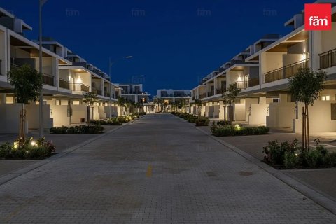 Таунхаус с 3 спальнями в Дубай, ОАЭ №145273 4