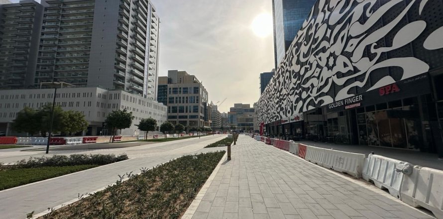 228.4m² Shop in Business Bay, UAE No. 145275