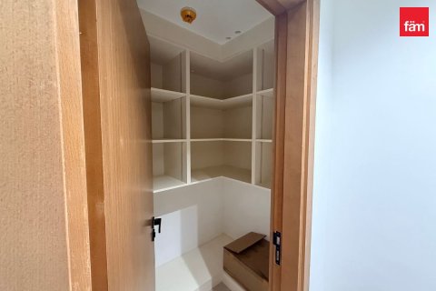 2 bedrooms Apartment in Dubai, UAE No. 168229 12
