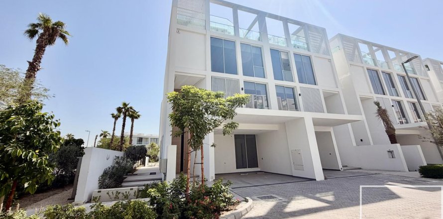 4 bedrooms Villa in Al Barari, UAE No. 199268