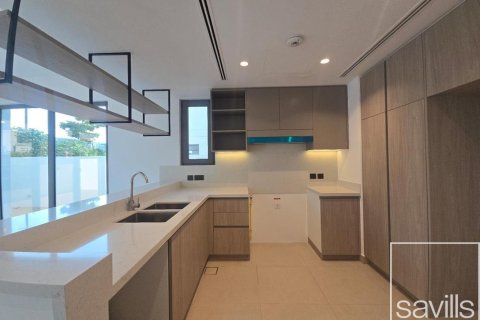 Villa de 5 dormitorios No. 109374 6