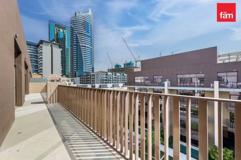 3 bedrooms Apartment in Dubai, UAE No. 210620