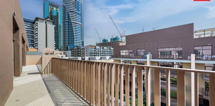 3 bedrooms Apartment in Dubai, UAE No. 210620