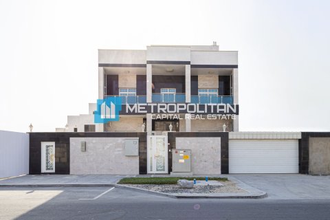 Villa de 5 chambres à Al Shamkha, UAE No. 135542 17