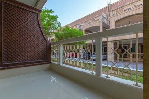 Квартира с 2 спальнями в Джумейра Вилладж Серкл, ОАЭ №143942 22