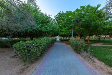 Квартира с 2 спальнями в Джумейра Вилладж Серкл, ОАЭ №143942 20