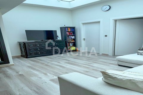 Вилла с 4 спальнями в Jumeirah Park, ОАЭ №155423 8