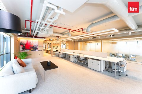 Commercial property de 662.9m² en Dubai, UAE No. 147825 16