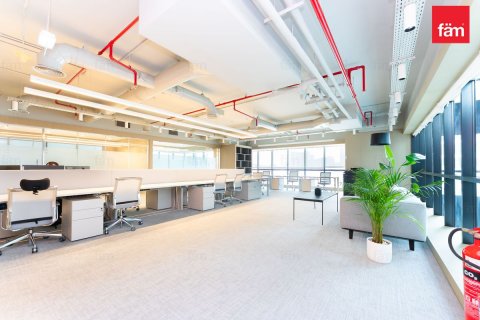 Commercial property de 662.9m² en Dubai, UAE No. 147825 23