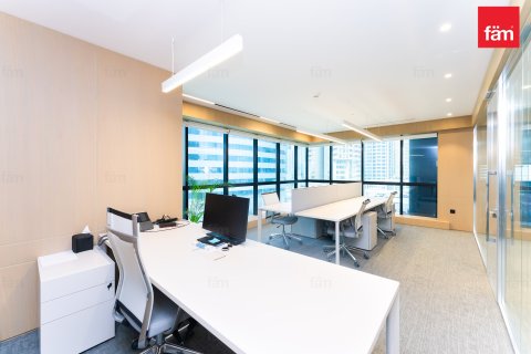 Commercial property de 662.9m² en Dubai, UAE No. 147825 9