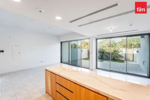 Villa de 4 dormitorios en Dubai, UAE No. 147829