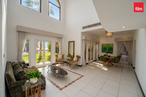 Villa de 4 chambres à Palm Jumeirah, UAE No. 203056 4