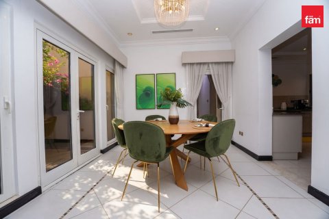 Villa de 4 chambres à Palm Jumeirah, UAE No. 203056 10