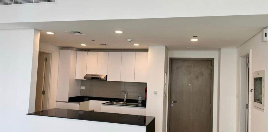 2 bedrooms Apartment in Dubai, UAE No. 203052